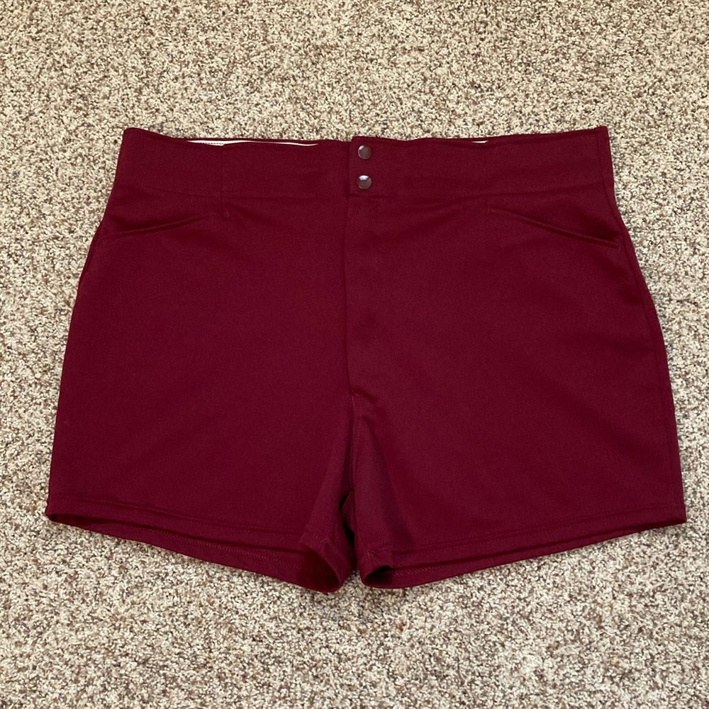 Vintage Spalding Polyester
Coach Football Shorts Maroon Sz
XL 40-42